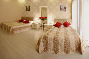 Royal Palace Hotel