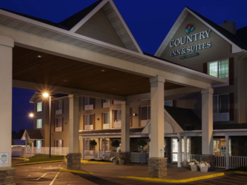 Country Inn & Suites by Radisson Billings MT image 1