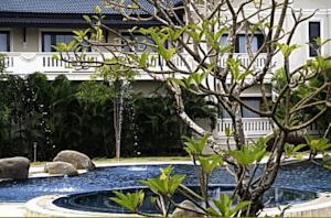 Cosmo Hotel Vientiane photo 5