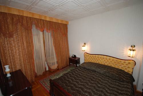 Hotel "Oktyabrskaya"