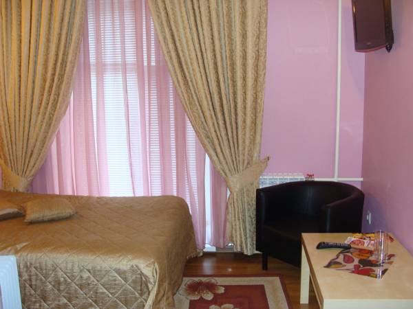 Bonzhur photo 5