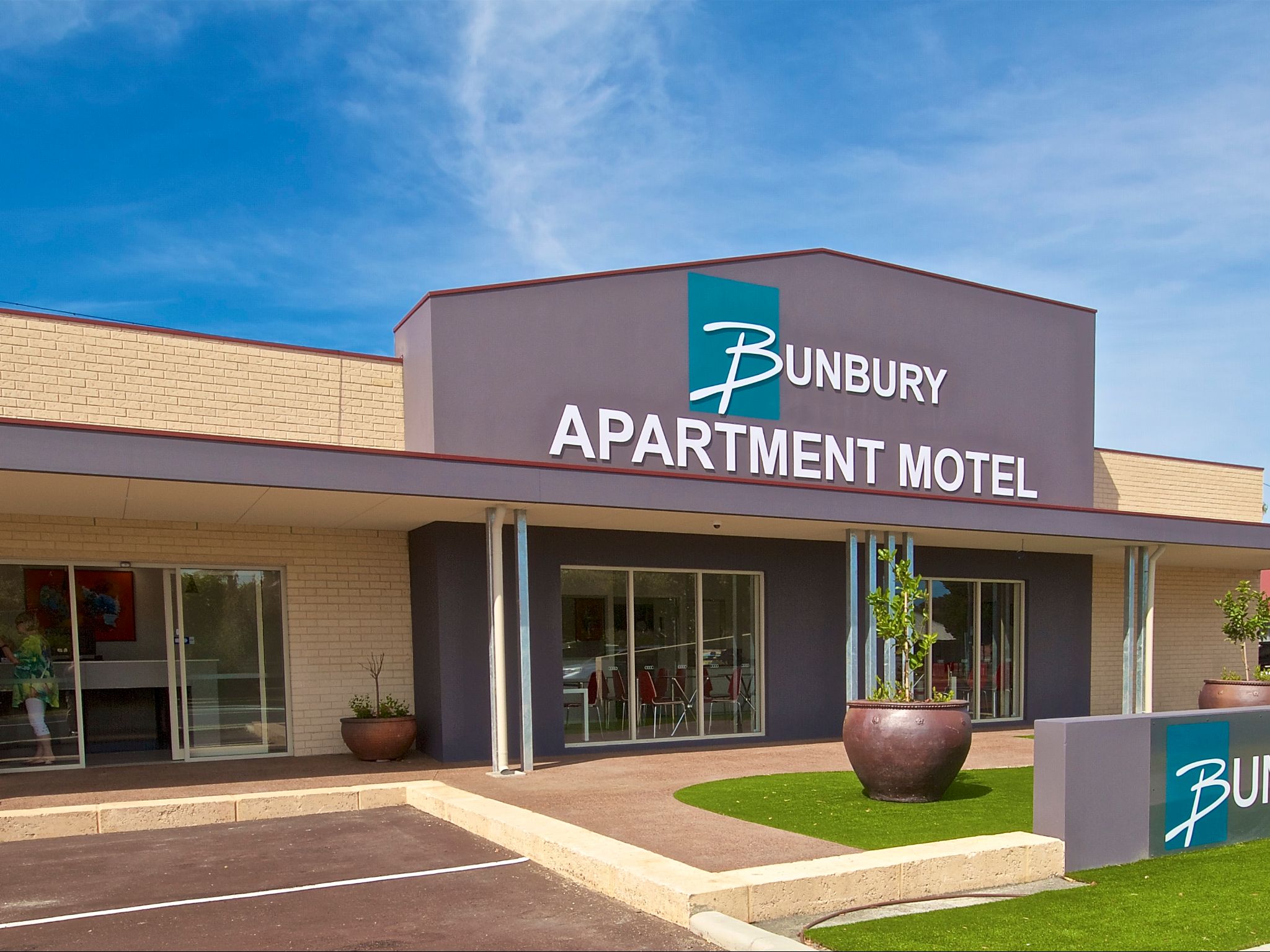 Bunbury Apartment Motel image 1