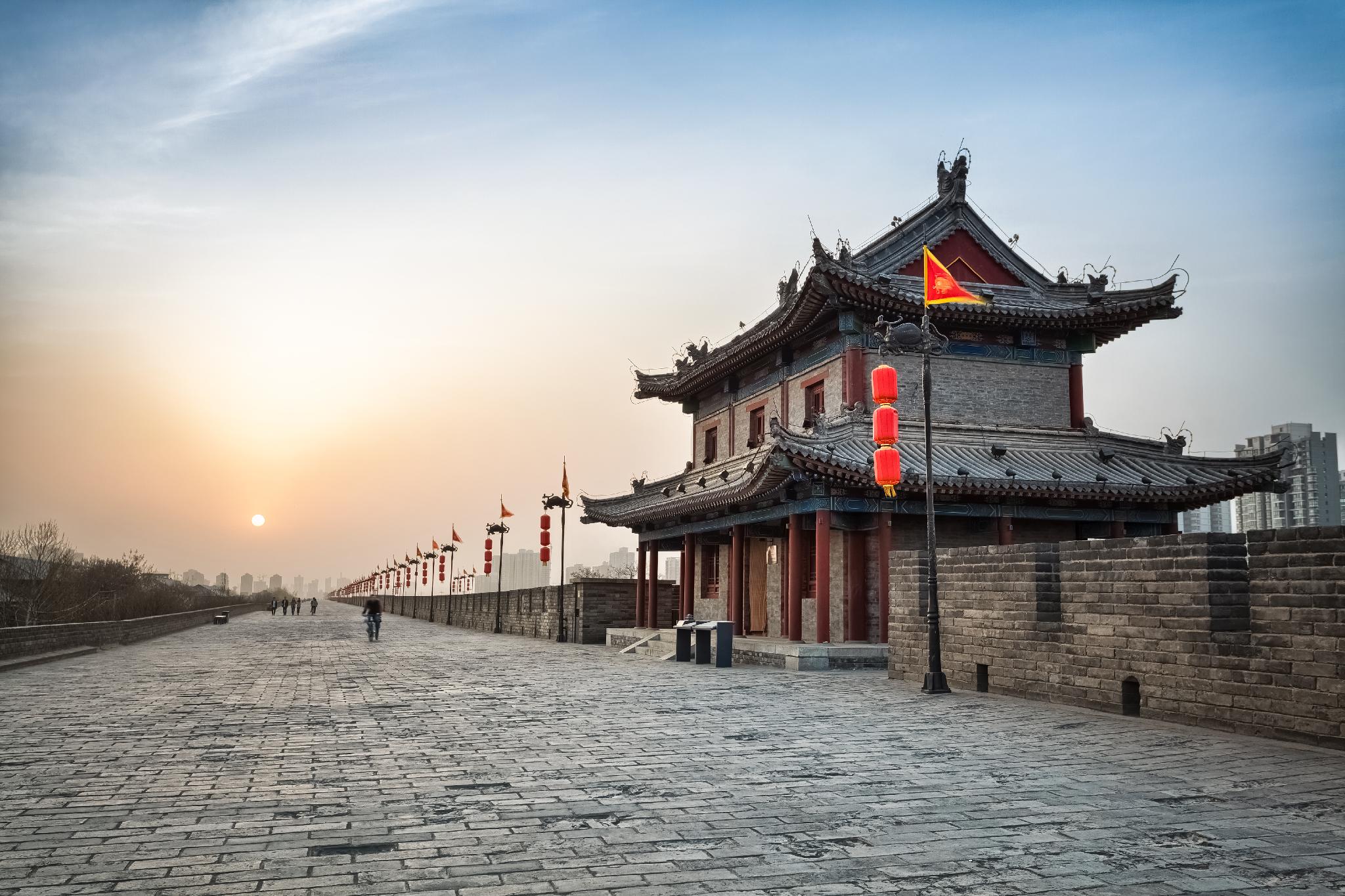 Jinjiang Inn (Xi'an Keji 2nd Road Software Park) - Tap to explore photos