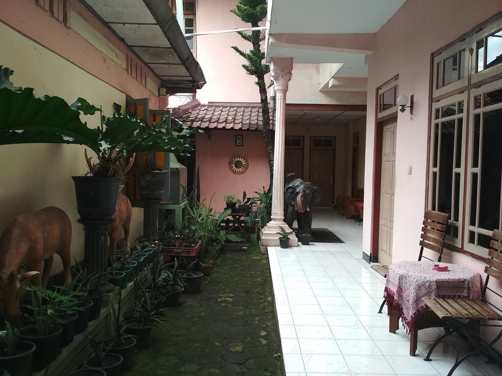 Penginapan Kunthi photo 5