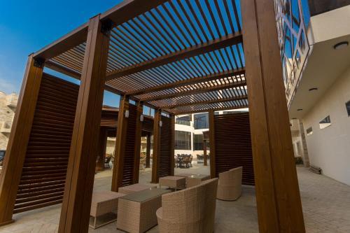 Bar or lounge