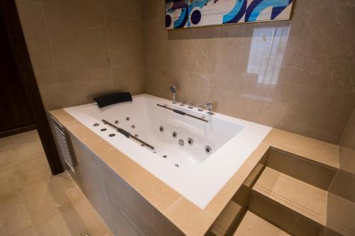 Hot tub