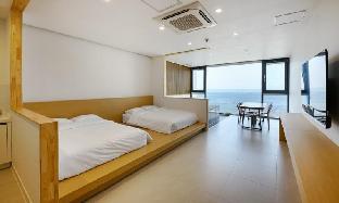 Pohang Red House Ocean Hills Pension photo 5