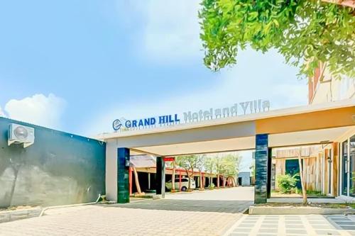 Collection O 90716 Grand Hills Hotel And Resto photo 2