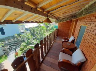 Tentrem Ayem By OYO Rooms photo 3