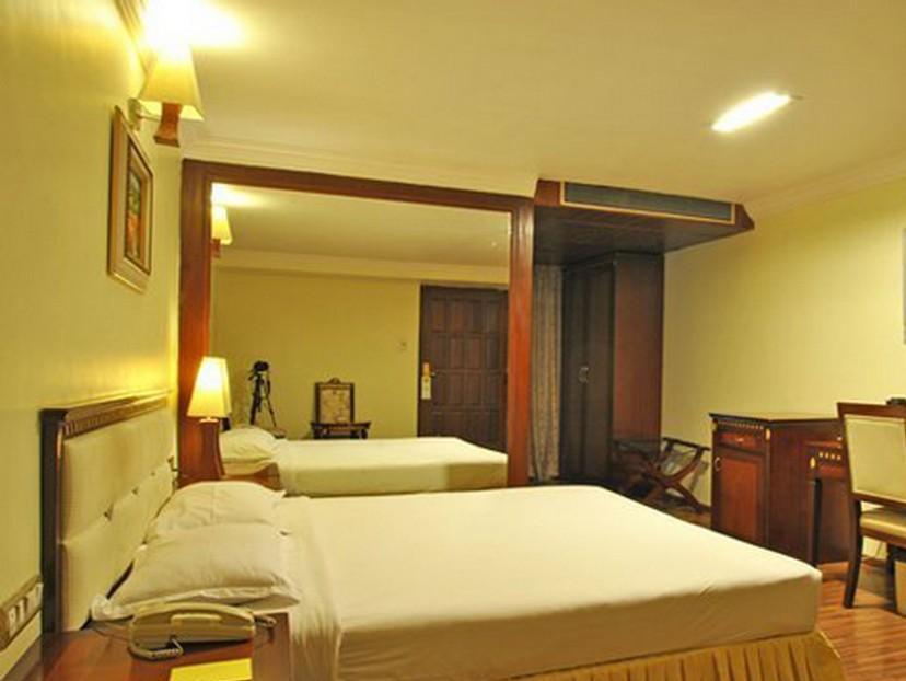 The Shelton Grand Hotel photo 4
