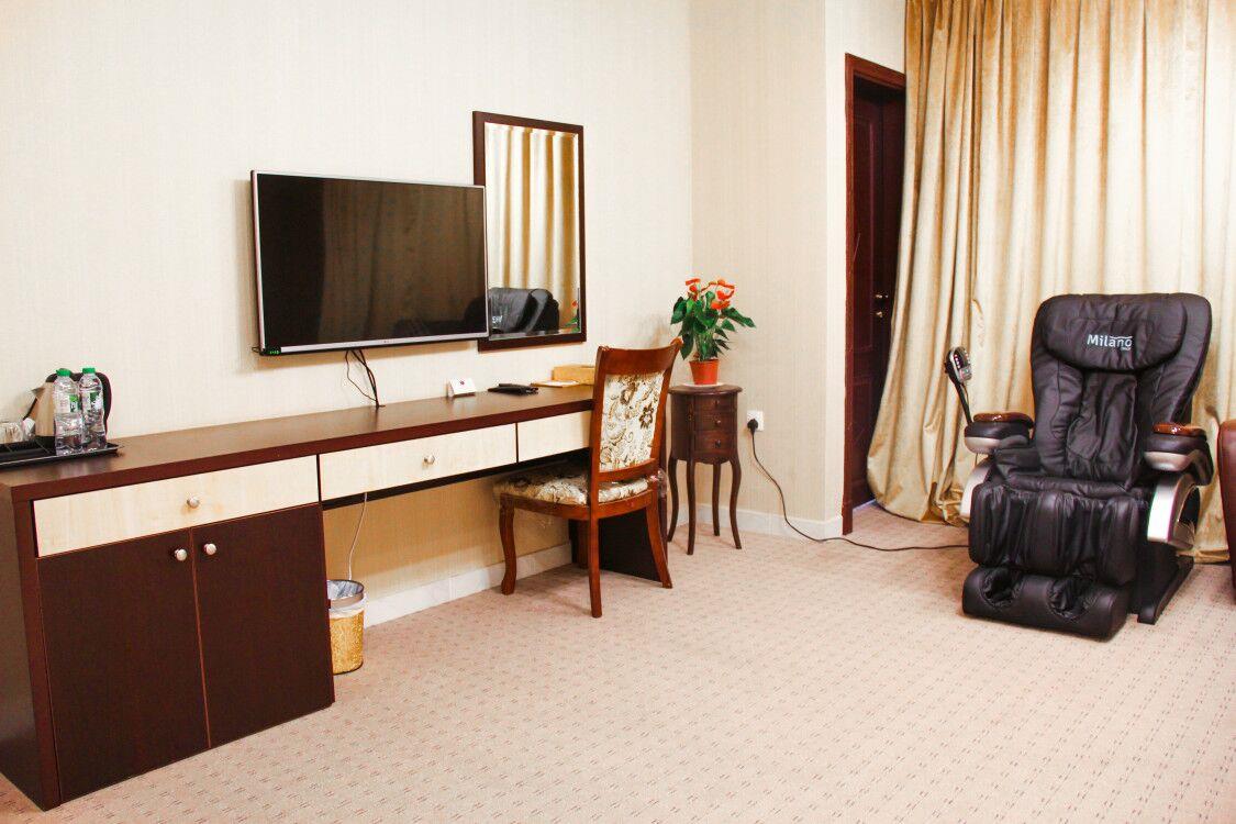 peninsula Hotel