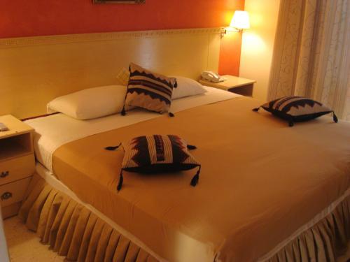 Coral Bay Hotel photo 5