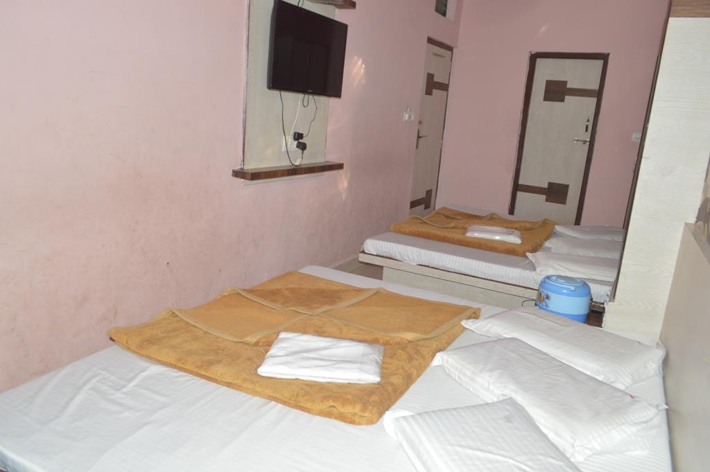 Hotel Sukh Suvidha Inn photo 2