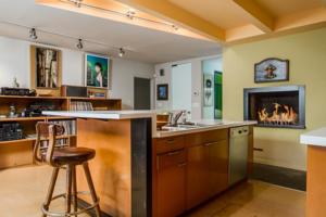 1095 - Silver Lake Pool View Retreat
