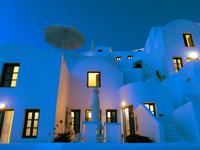 Ikies Traditional Houses Santorini image 1