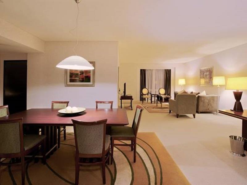 Shangri-La Apartments Dubai image 1