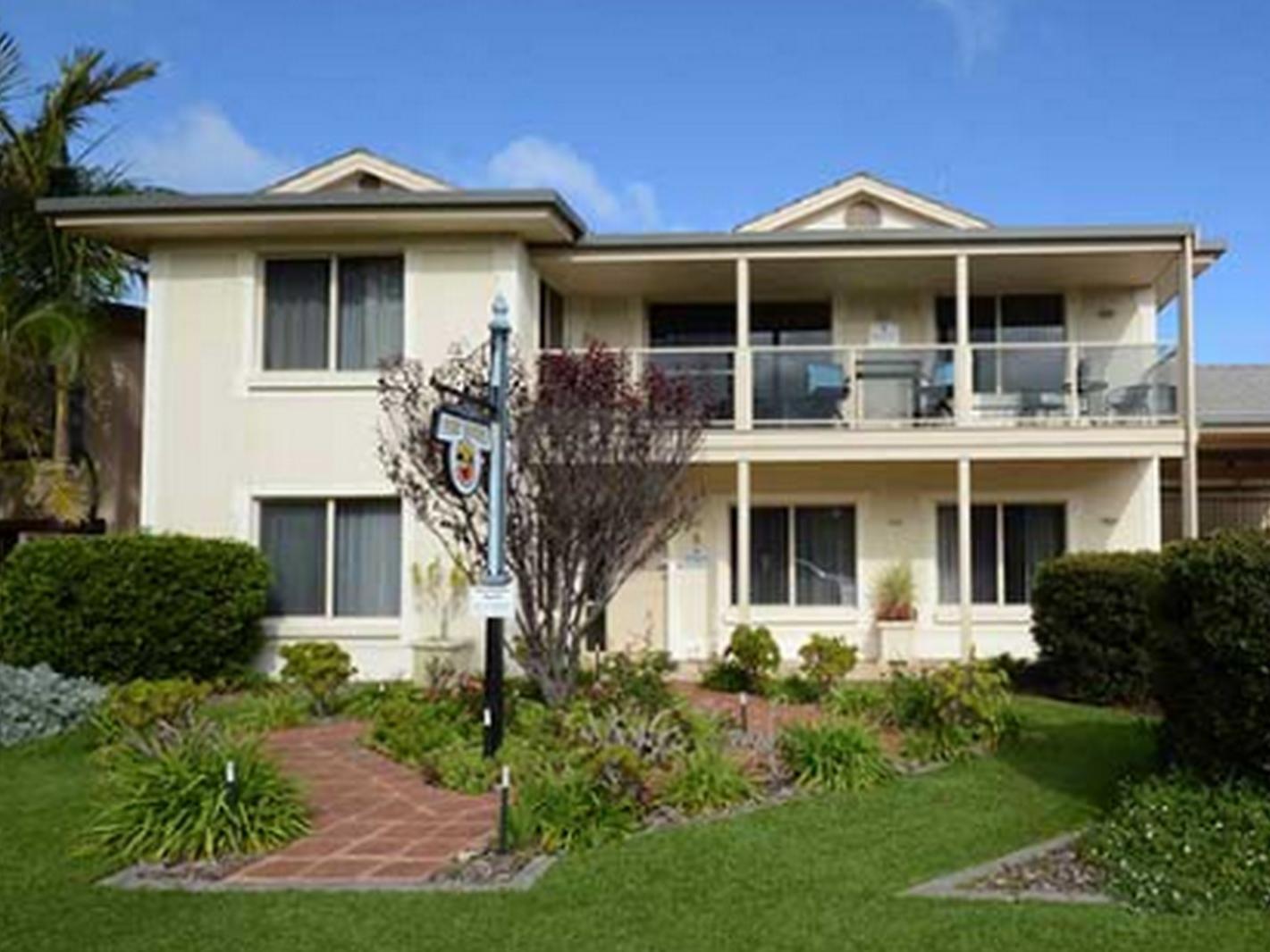 Emaroo Port Hughes photo 3