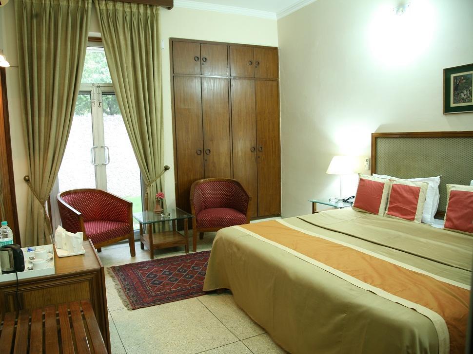 The Royal Residency Hotel photo 2
