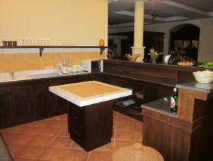 Villa Aruna photo 2
