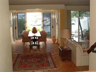 Sanctuary Cove Villas photo 2