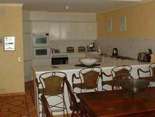 Sanctuary Cove Villas photo 3
