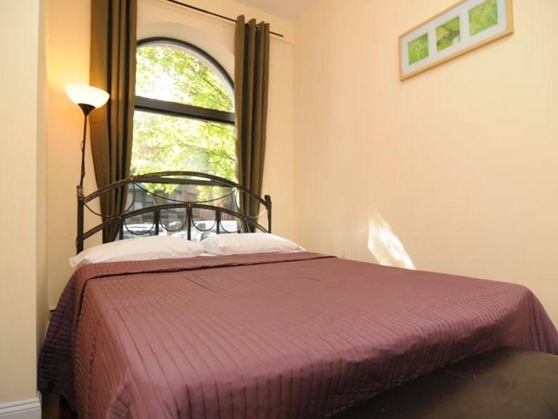 Uptown Central Deluxe Apartments