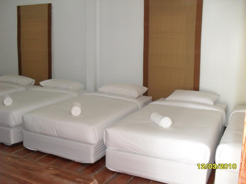 Koh Wai Beach Resort photo 2