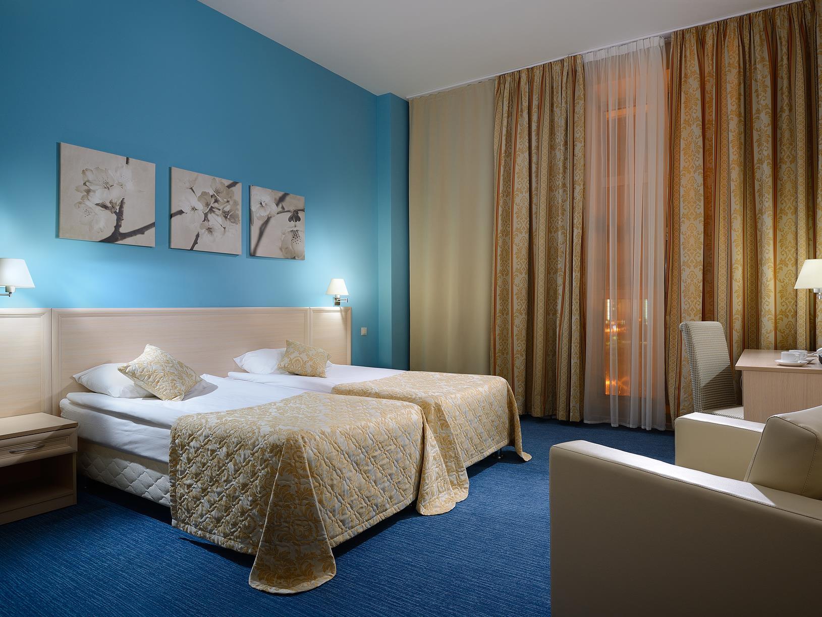 Triumph Hotel photo 2