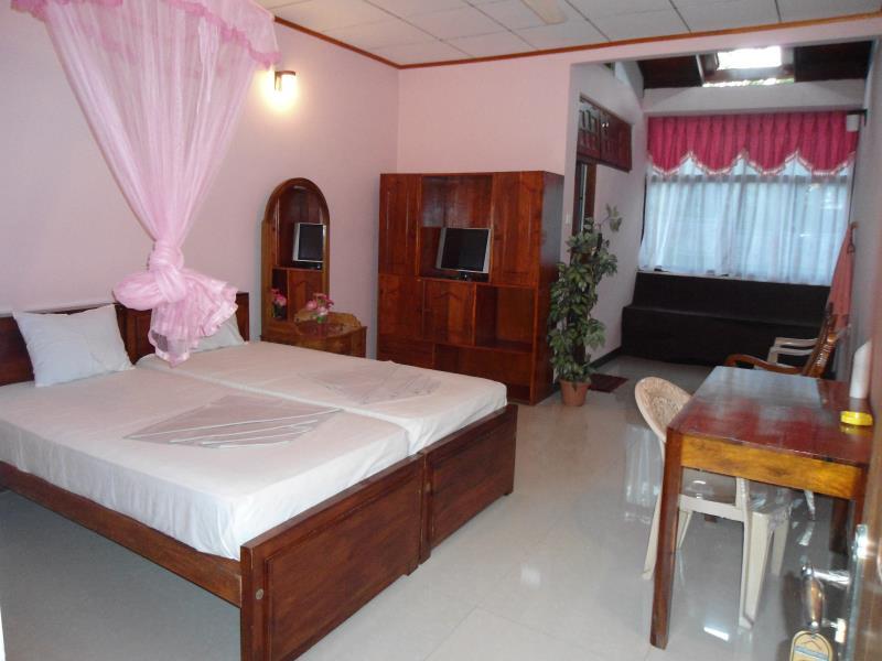 Sithmini Hotel photo 4