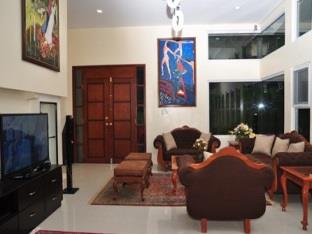 Subic Vacation House and Gallery photo 3