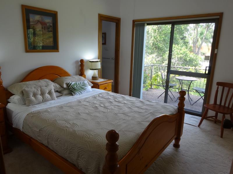 Peaceful Palms Bed and Breakfast photo 2