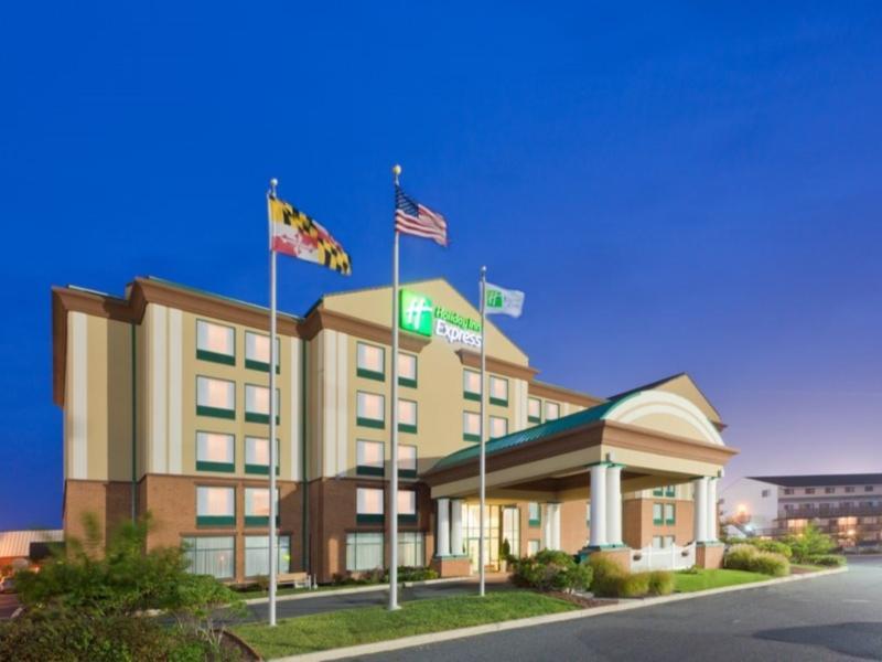 Holiday Inn Express and Suites West Ocean City image 1