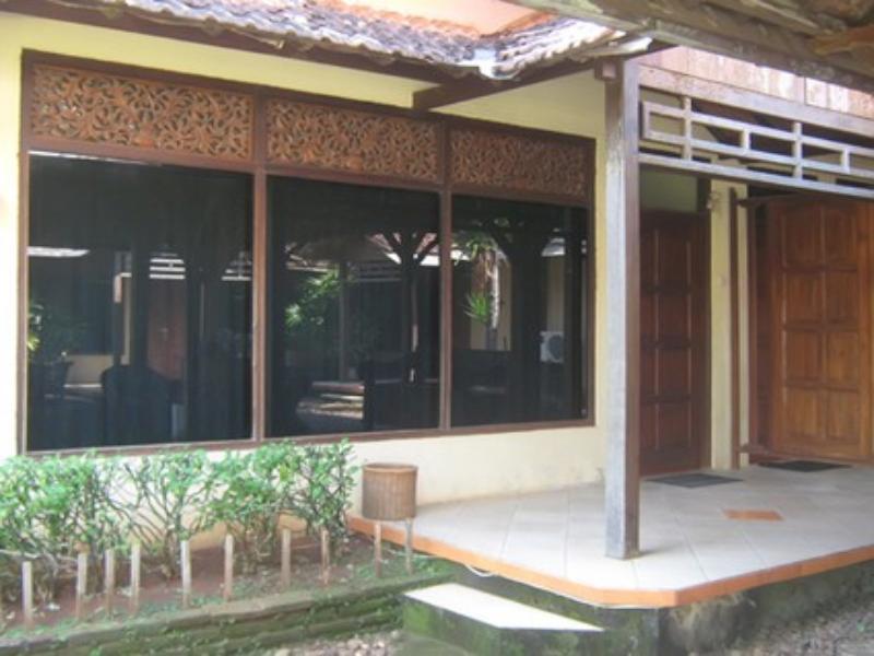 Joglo Putu Inten Resort photo 3