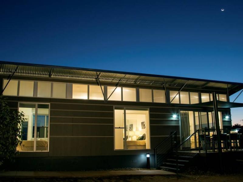 Taronga Western Plains Zoo - Savannah Cabins photo 4