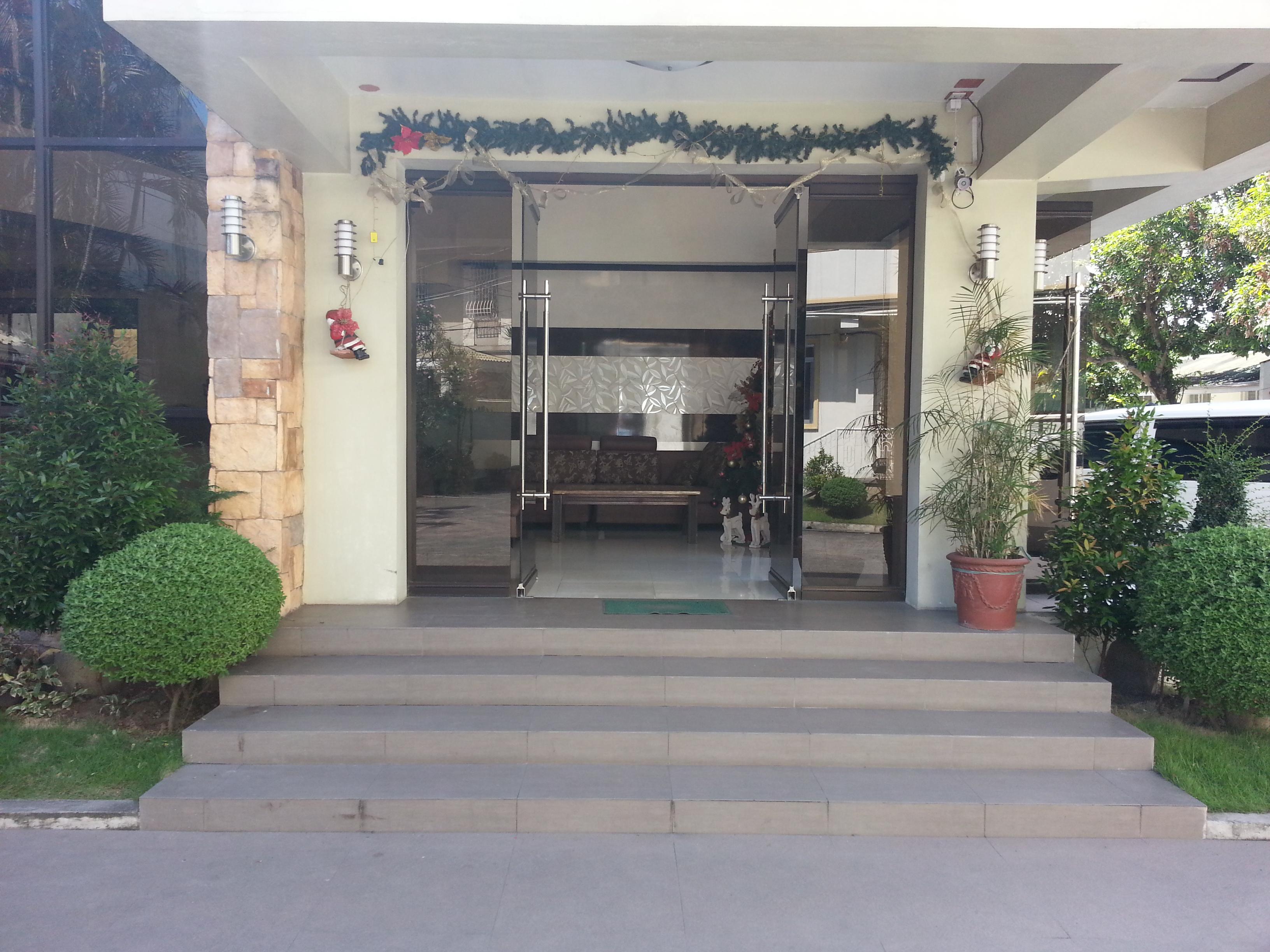 Traders Mega A Inn photo 4