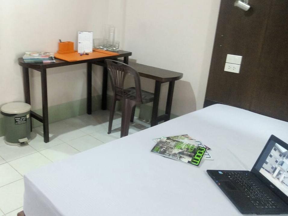 Zwa Hotel Amnatcharoen photo 4