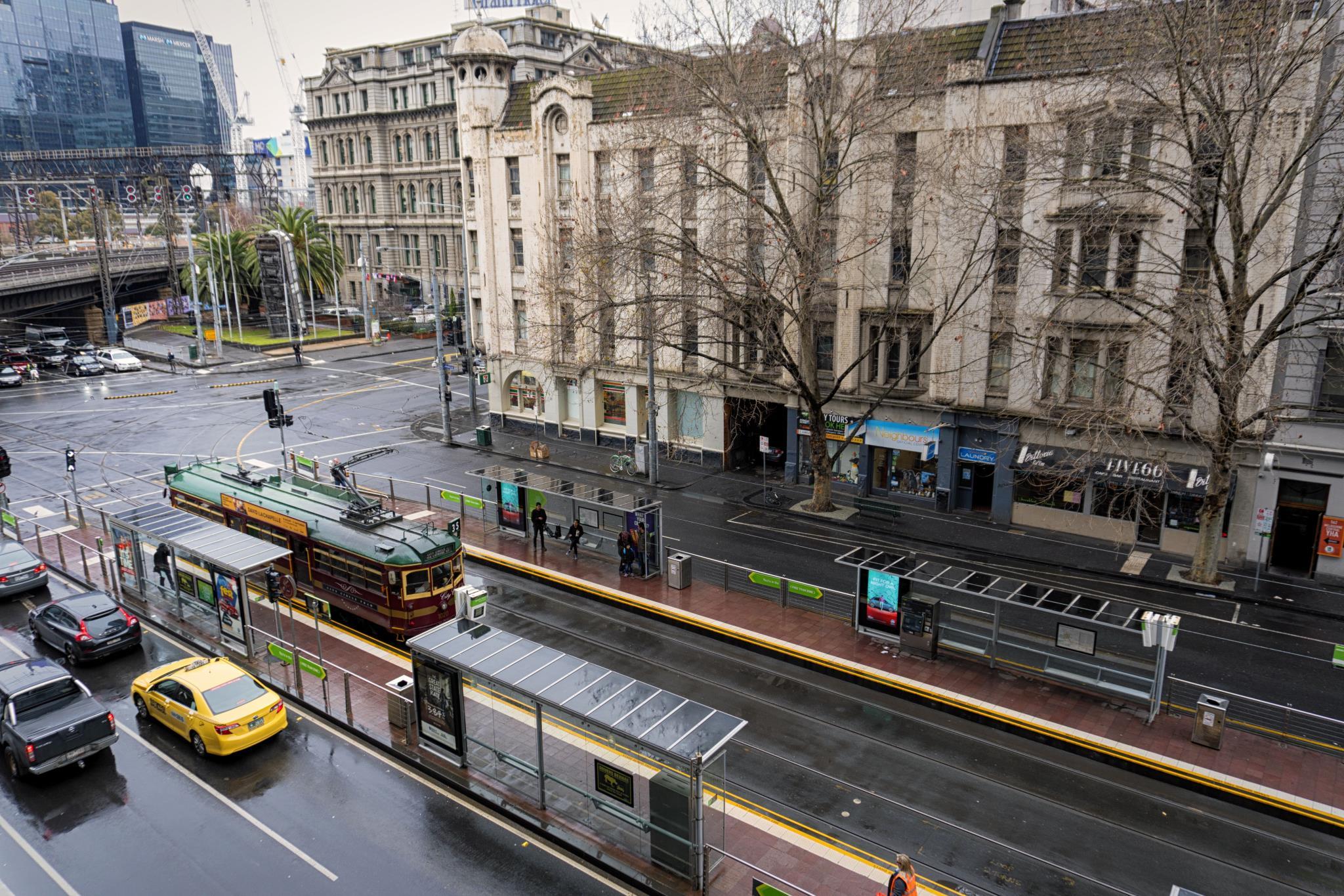 Stunning 90 m2 at Melbourne's CBD