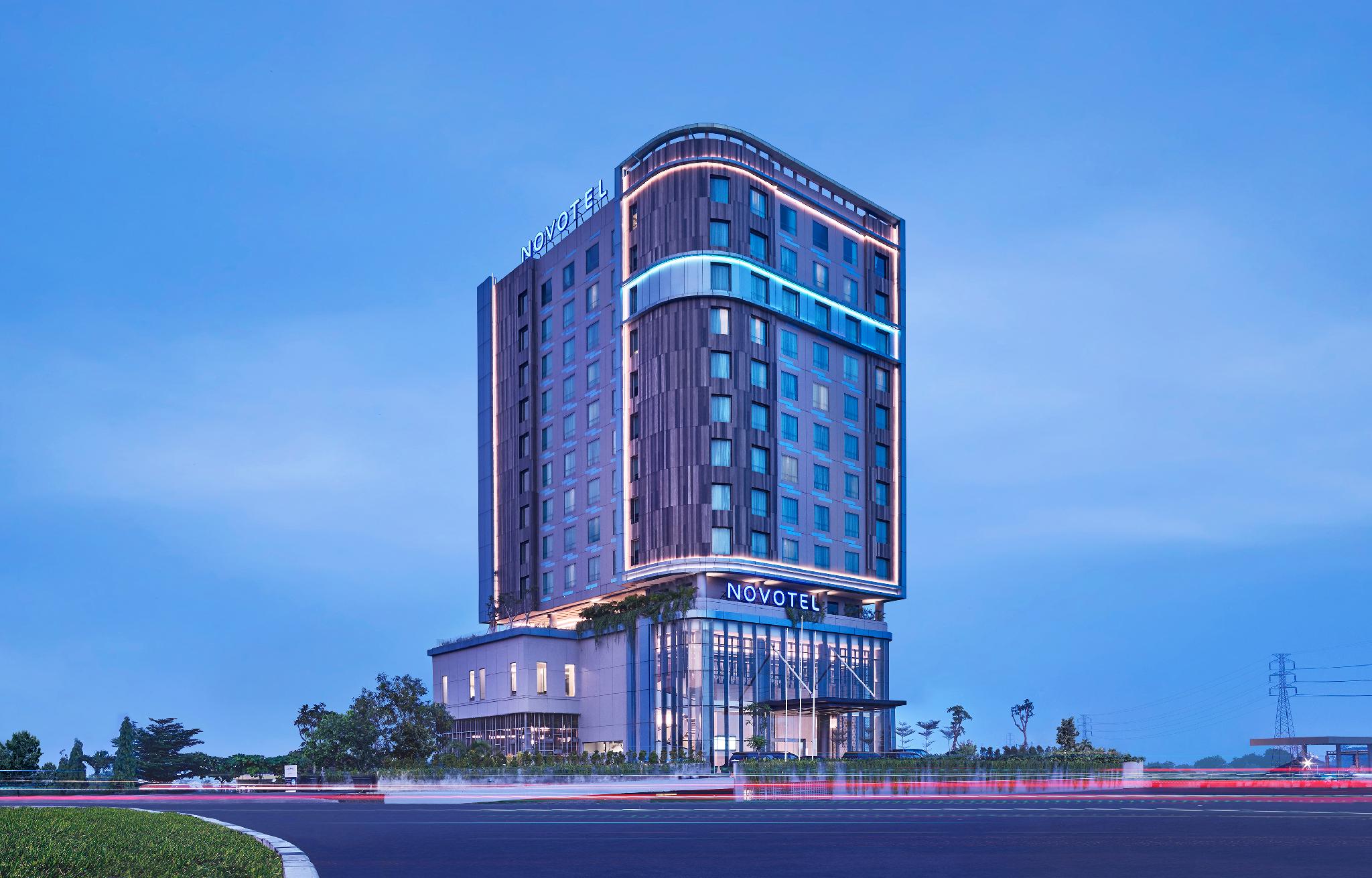 Novotel Karawang - Tap to explore photos