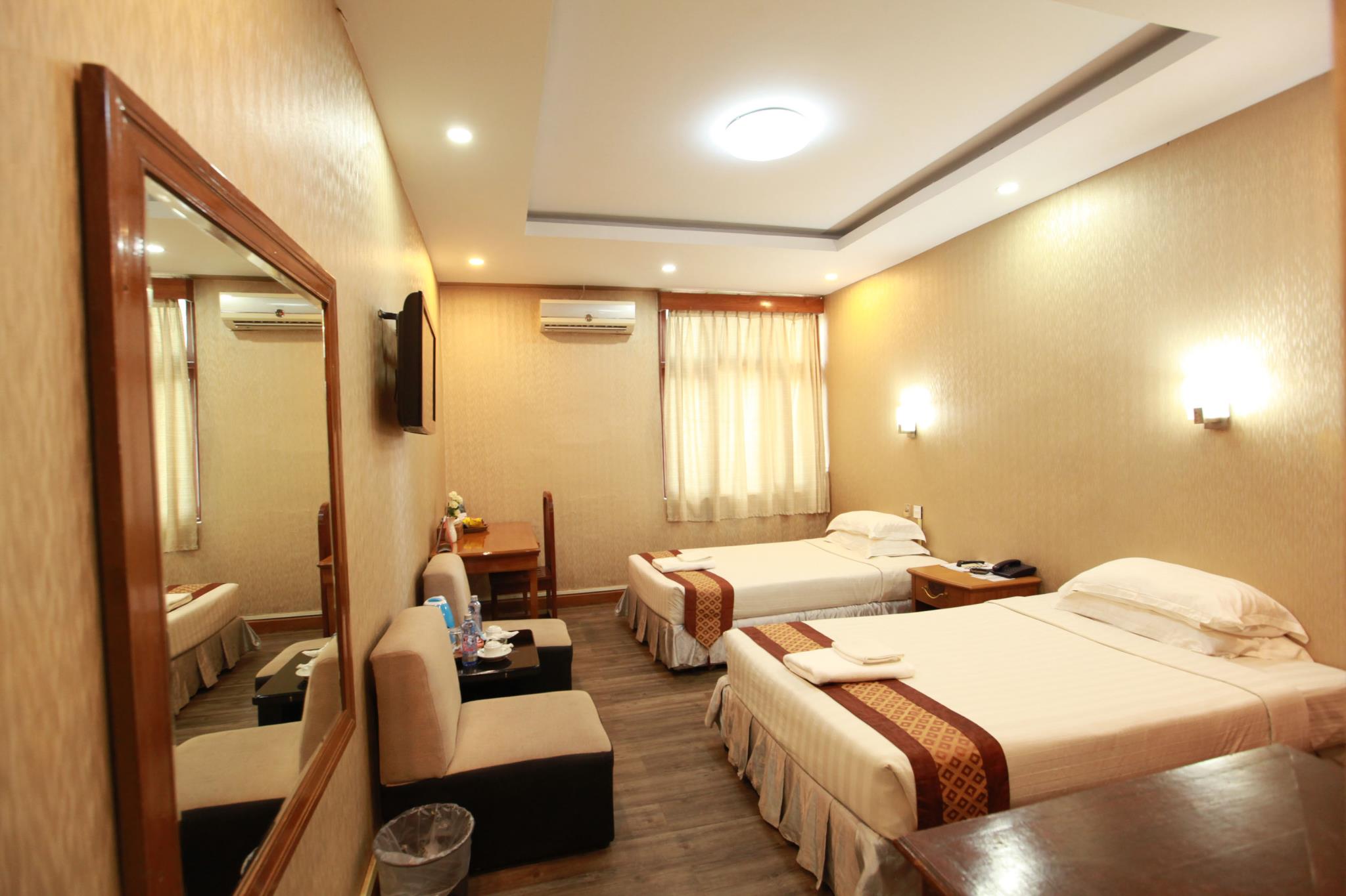Pathein Hotel photo 2