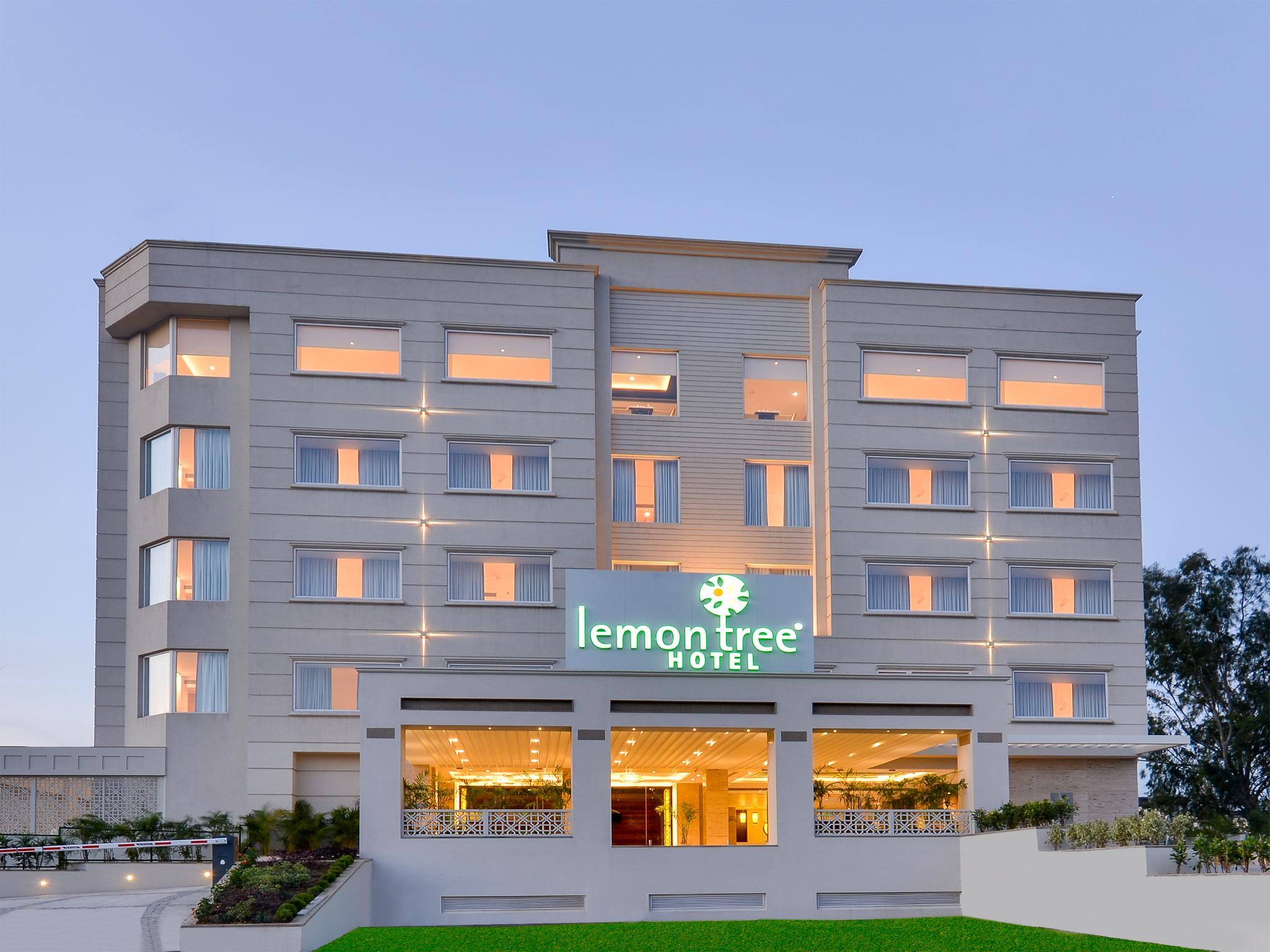 Lemon Tree Hotel Jammu image 1