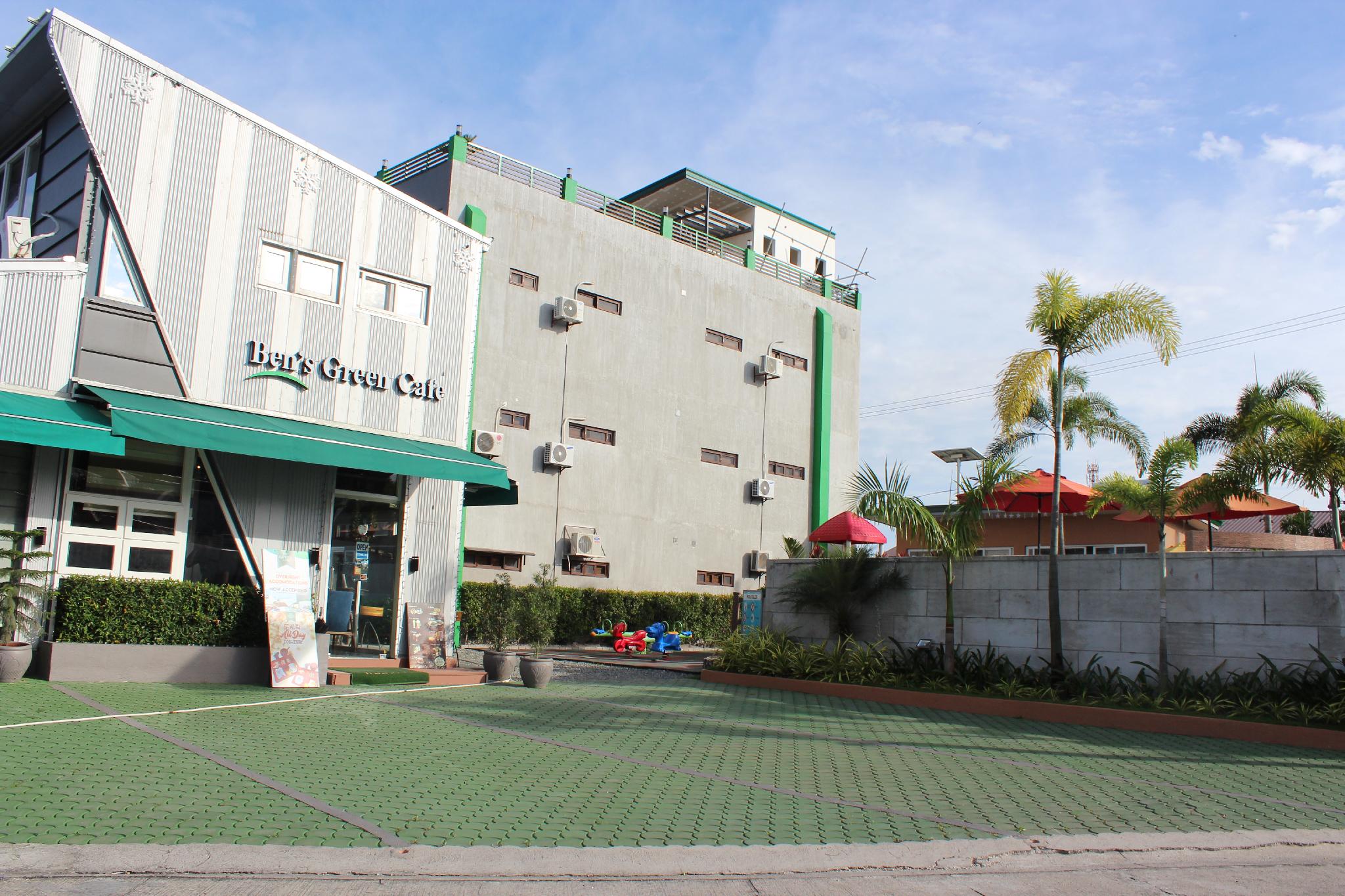 OYO 390 Ben's Green Town photo 5