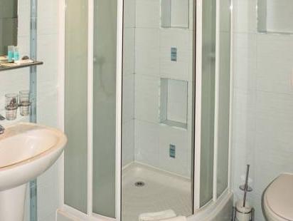 Crystal Hotel photo 2