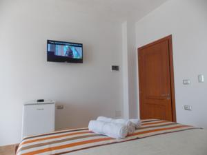 Hotel Piccolino Sarande Albania thumbnail