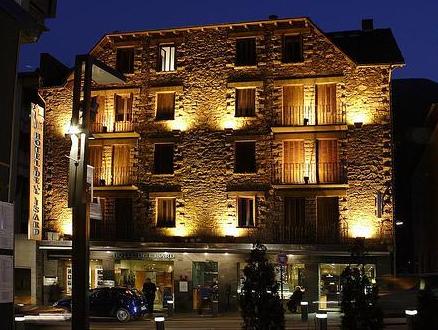 Hotel de l'Isard Les Escaldes Andorra thumbnail