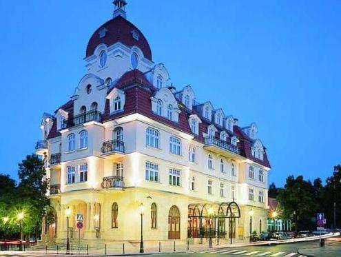 Hotel Rezydent Sopot 소포트 레일웨이 스테이션 Poland thumbnail