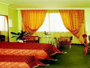 Otel Grand Isias Restaurant photo 4