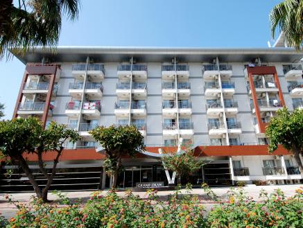 Grand Okan Hotel image 1