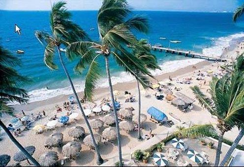 Emperador Vallarta Beachfront Hotel & Suites image 1