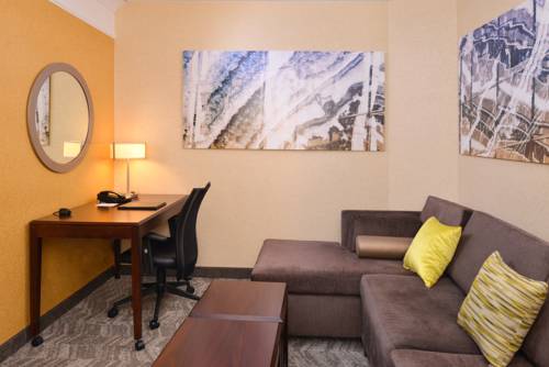 SpringHill Suites Pittsburgh Mills image 1