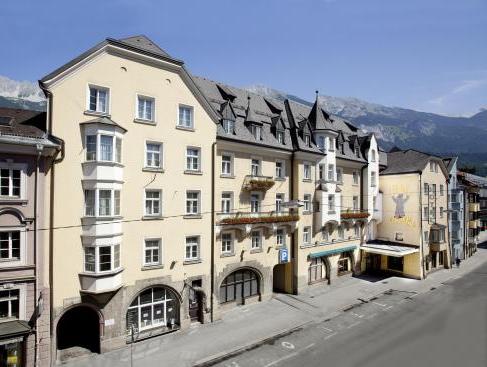 Hotel Grauer Bar Innsbruck Hotting Austria thumbnail